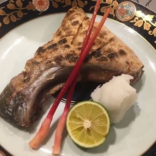 旬菜 いまり - 料理写真:鰤カマ