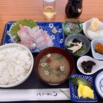 ふくふくタケロ - 真ダイ刺身定食