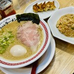 265229407 - こってり豚骨ラーメン