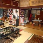 茶屋 祥 - 店内テーブル席