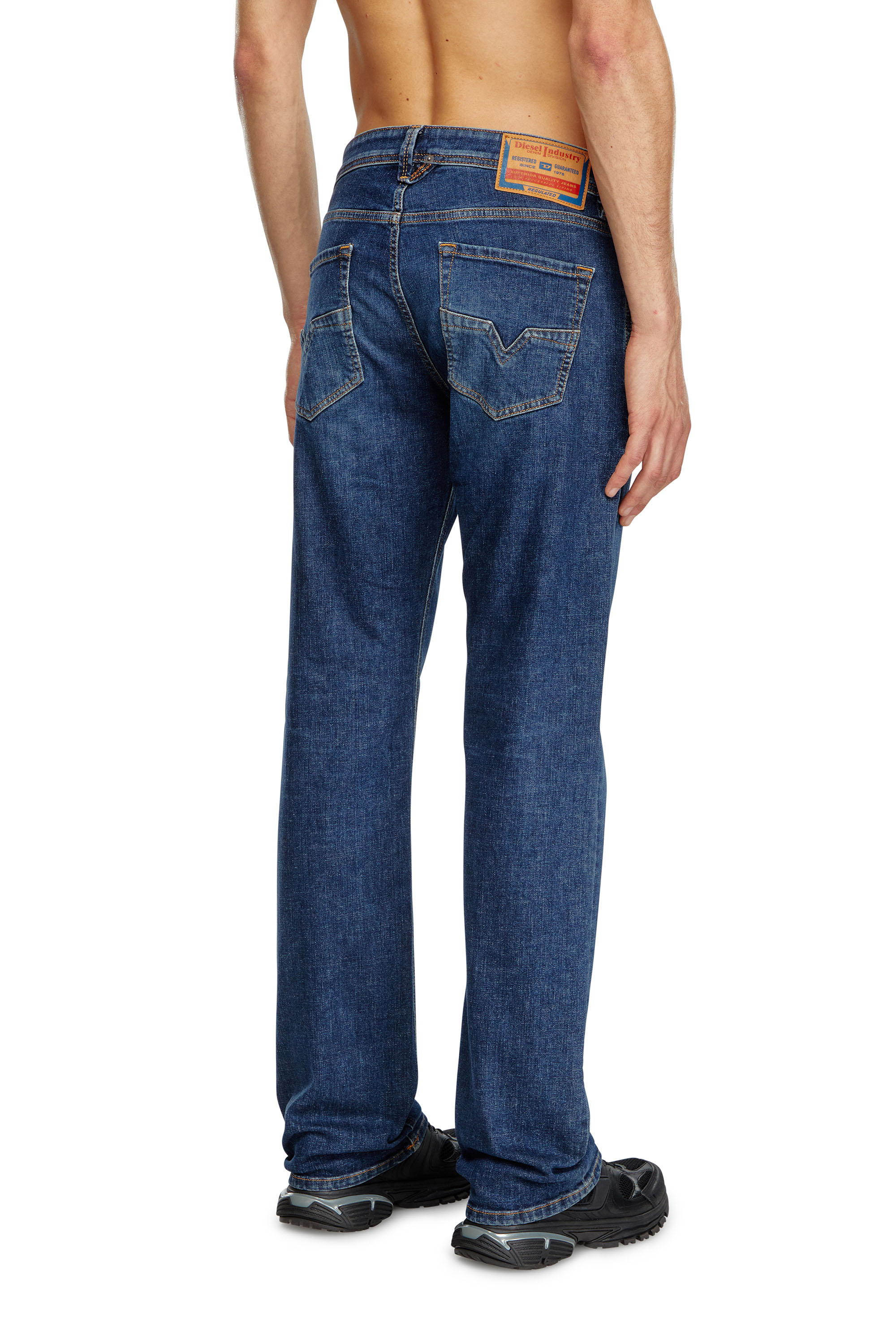 Diesel - Man's Regular Jeans 1985 Larkee 09J47, Dark Blue - 4