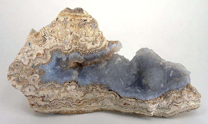 File:Quartz-Fluorite-140632.jpg