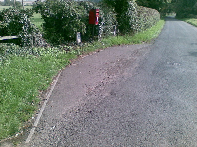 File:Letter Box, Little Ponton - geograph.org.uk - 2078838.jpg