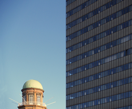 File:Arne jacobsen, SAS royal hotel, copenhagen, 1955-1960.jpg