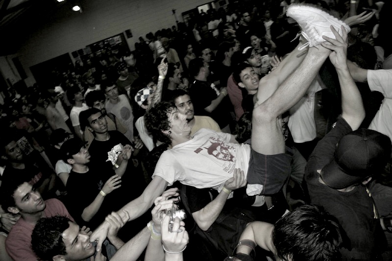 File:Mosh (1428617892).jpg