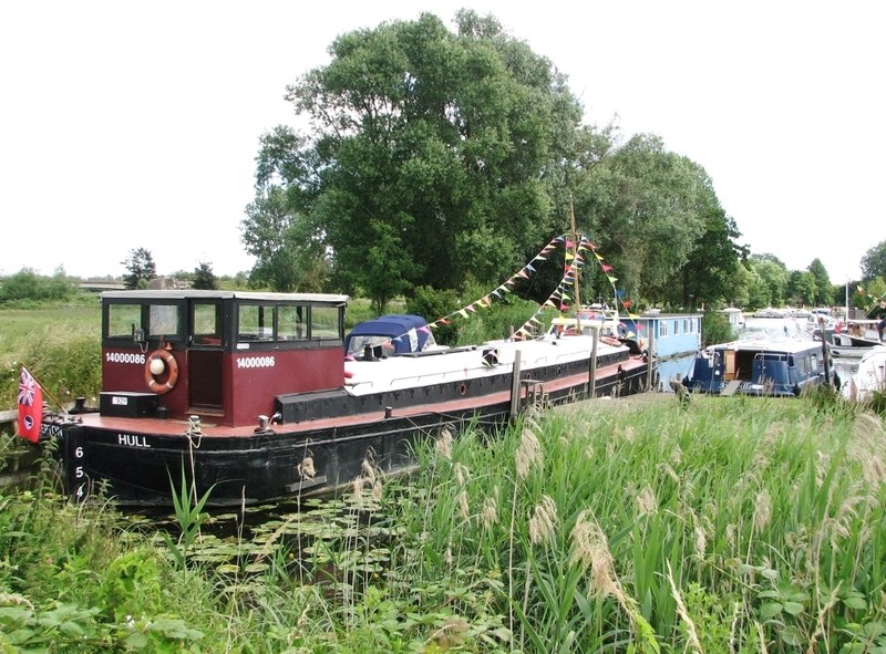 File:Lincolnshire Keel cargo vessel 'Misterton' - geograph.org.uk - 6204839.jpg