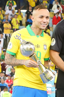 Éverton Soares