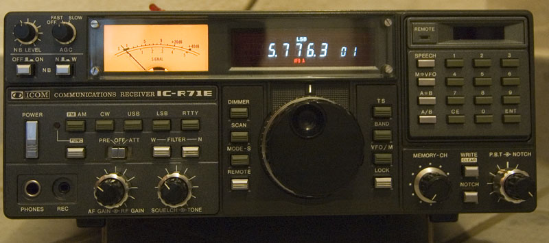 File:ICOM IC-R71E radio skanner.jpg