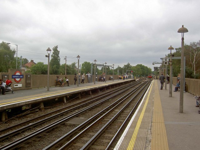 File:Rayners Lane London underground station - geograph.org.uk - 2059948.jpg