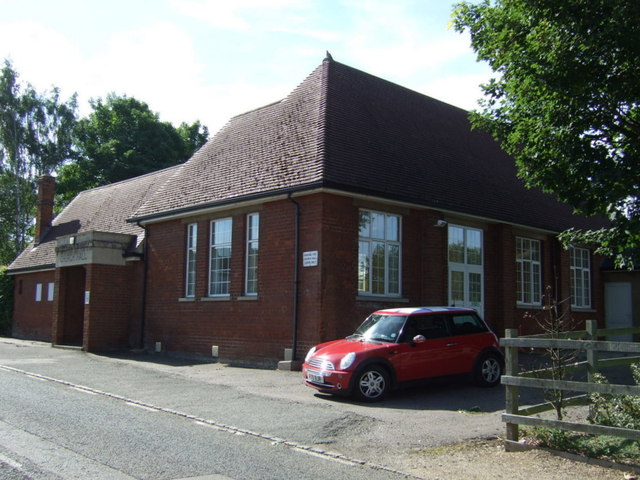 File:Church Hall, Clifton - geograph.org.uk - 4630380.jpg