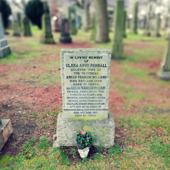 File:Clara Anne Williams (nee Rendall) and Aeneas Francon Williams, Dean Cemetery, Edinburgh, Scotland.jpg