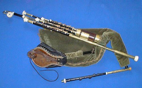 File:UilleannPipes.jpg