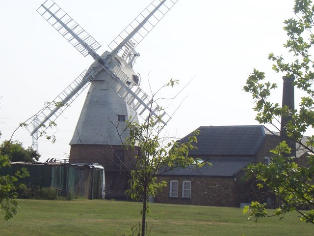 File:Baker Street Mill, Orsett - geograph.org.uk - 814072.jpg