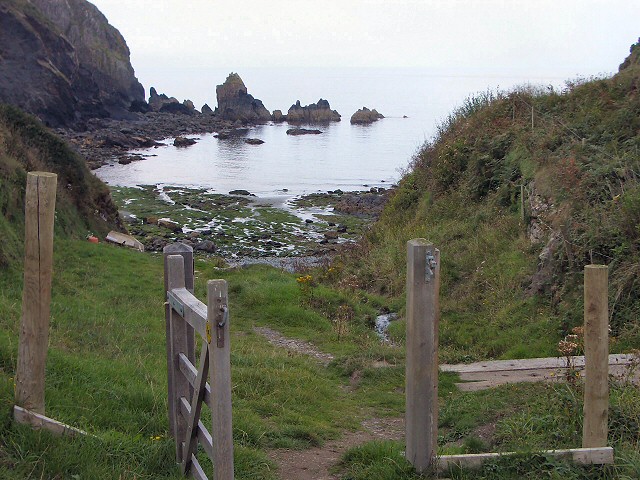 File:Pwllstrodur - geograph.org.uk - 53829.jpg