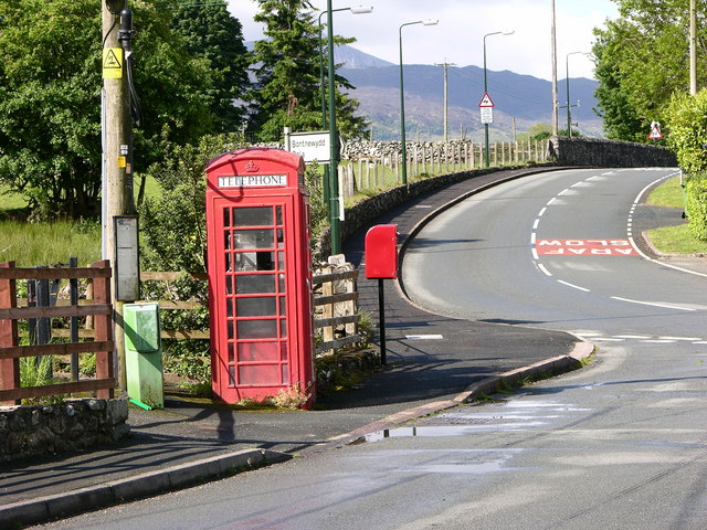 File:Phonebox and pillar box, Brithdir - geograph.org.uk - 449653.jpg