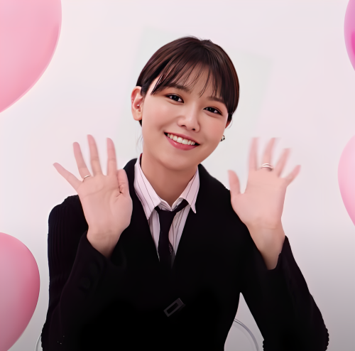 File:Choi Sooyoung 2021 3.png