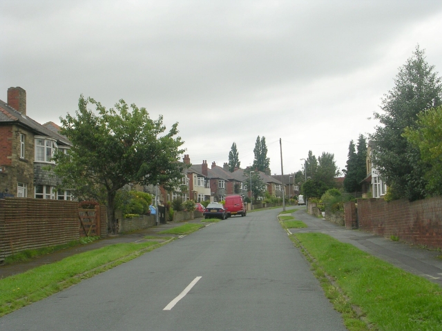 File:Glebe Gate - Valley Road - geograph.org.uk - 1431337.jpg