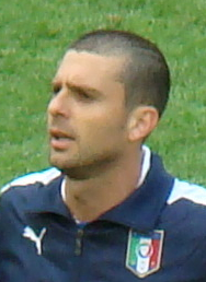 Motta durante l'inno nazionale prima della partita contro la Spagna, valida per la fase a gironi di Euro 2012