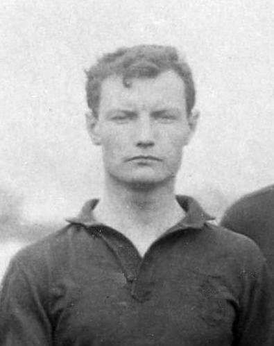 File:Joseph Olivier champion de France en 1897 avec le Stade français.jpg