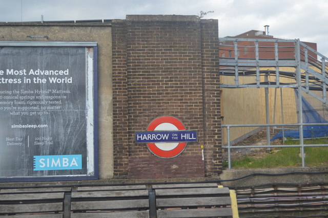 File:Harrow on the Hill Station - geograph.org.uk - 5456567.jpg