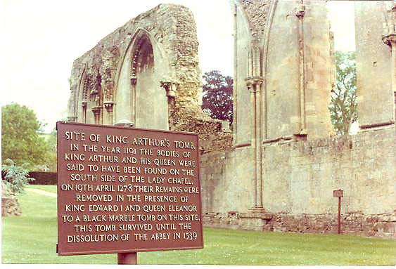 File:KingArthurTombsite.jpg