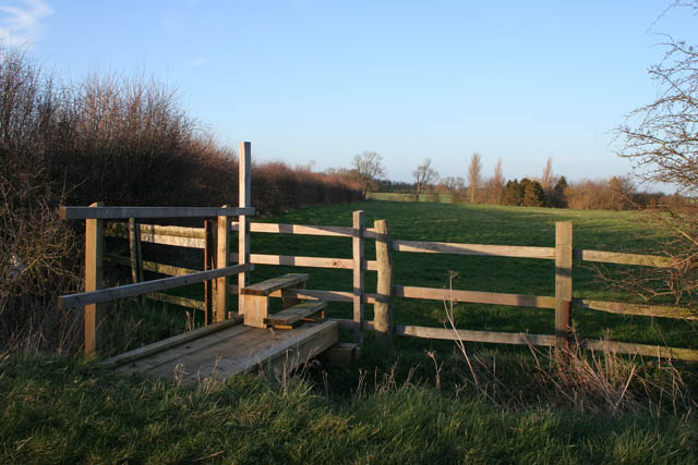 File:Stile on Stow Lane - geograph.org.uk - 336254.jpg