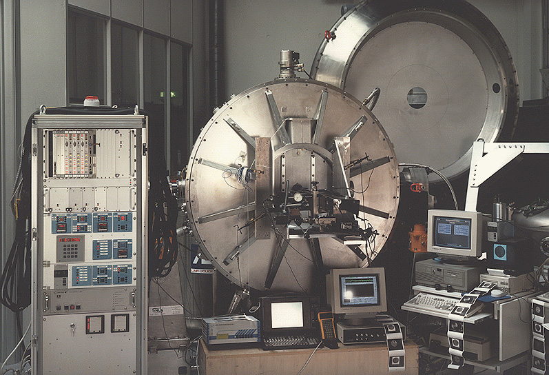 File:ISAAC undergoes tests at ESO (eso9635a).jpg