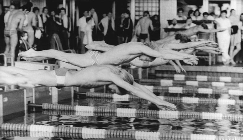 File:Bundesarchiv Bild 183-R0601-0009, Berlin, 27. Meisterschaften der DDR im Sportschwimmen.jpg