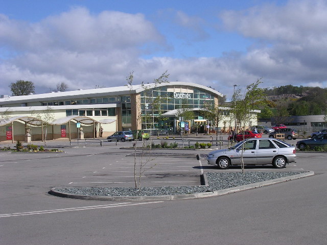 File:Angus Gateway retail park - geograph.org.uk - 7709.jpg