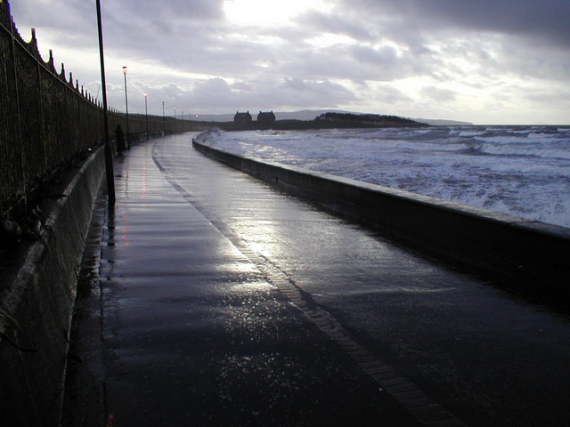 File:The view south near Prestwick Sailing Club around 2 pm.^ - geograph.org.uk - 528385.jpg