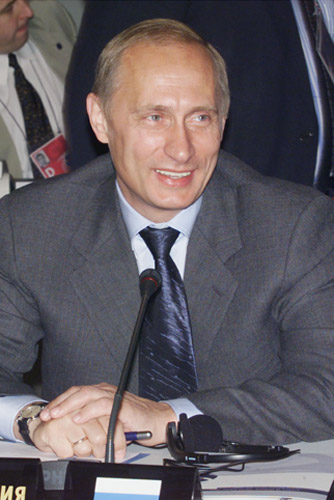 File:Vladimir Putin 21 July 2001-6.jpg