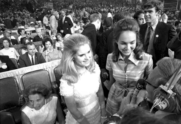 File:Nixon sisters being interviewed by NBC on the floor of the Republican National Convention - Miami Beach, Florida.jpg