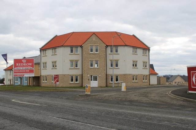 File:Middlebank Rise,Duloch - geograph.org.uk - 1756800.jpg