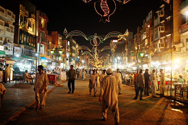 File:Food street lahore by kamran.jpg