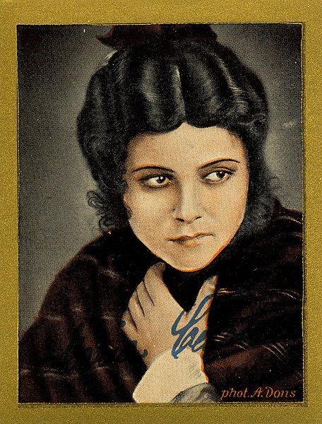 File:Maria Cebotari - Gold-Saba, c. 1933.jpg