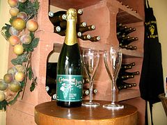 Crémant-du-jura.