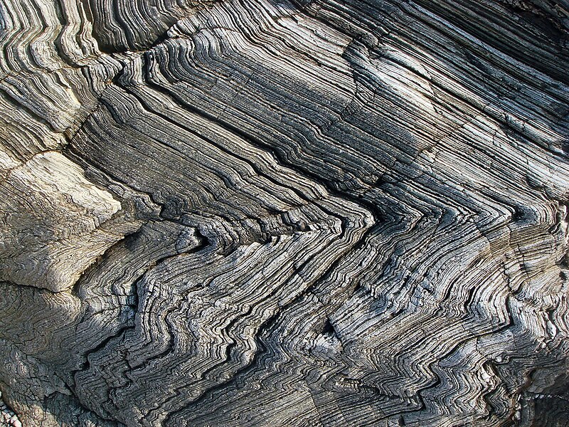 File:Folded Rock on Belle-Ile Brittany France.jpg