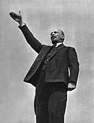 19190501-lenin speech red square.jpg