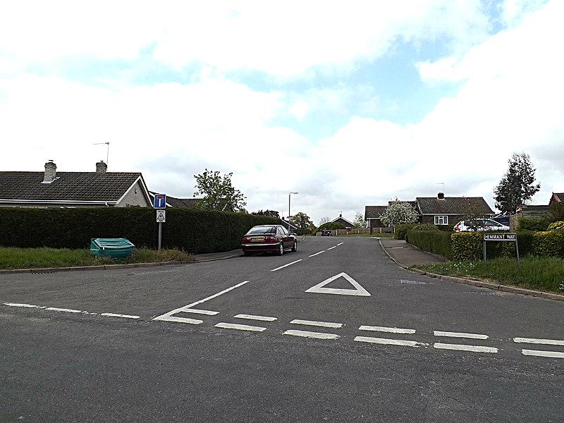 File:Hemmant Way, Gillingham - geograph.org.uk - 3943689.jpg