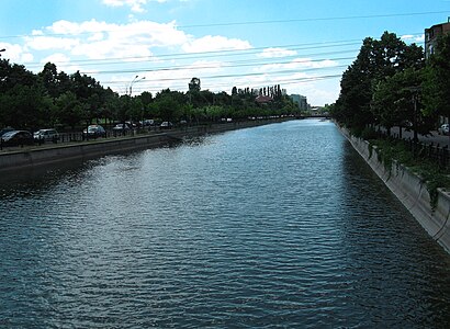 Dâmboviţa river in central Bucharest