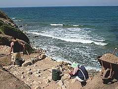 Excavations in Tavsan Adasi.jpg