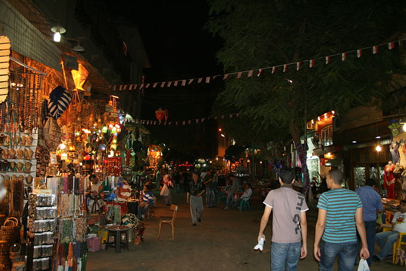 File:Mercado de Khan el-Khalili, El Cairo, Egipto4.jpg