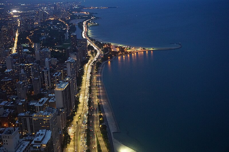 File:City and North Lakeshore Drive from 360 Chicago at night (49687512651).jpg