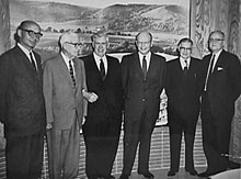 Paul Appleby (second from the right) at a USDA lecture series in 1961