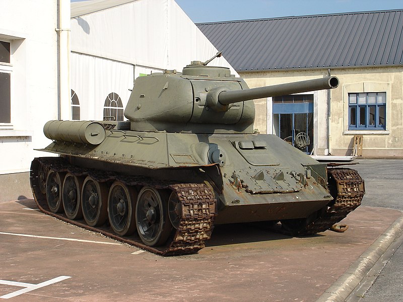 File:Char T-34.jpg