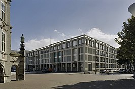 Het Paleis van Justitie aan de Walburgstraat