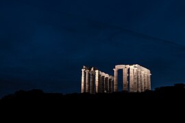 Sounion - Temple of Poseidon at night (DSC 7633-2).jpg