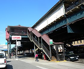 Station et accès en 2009.