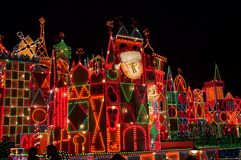 File:"it's a small world" holiday (35531613291).jpg