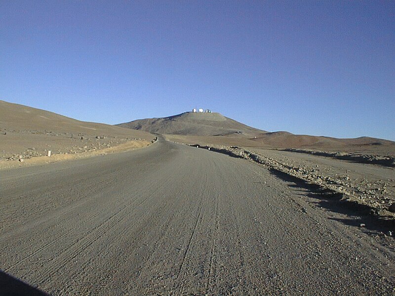 File:Paranal access road (eso9724b).jpg